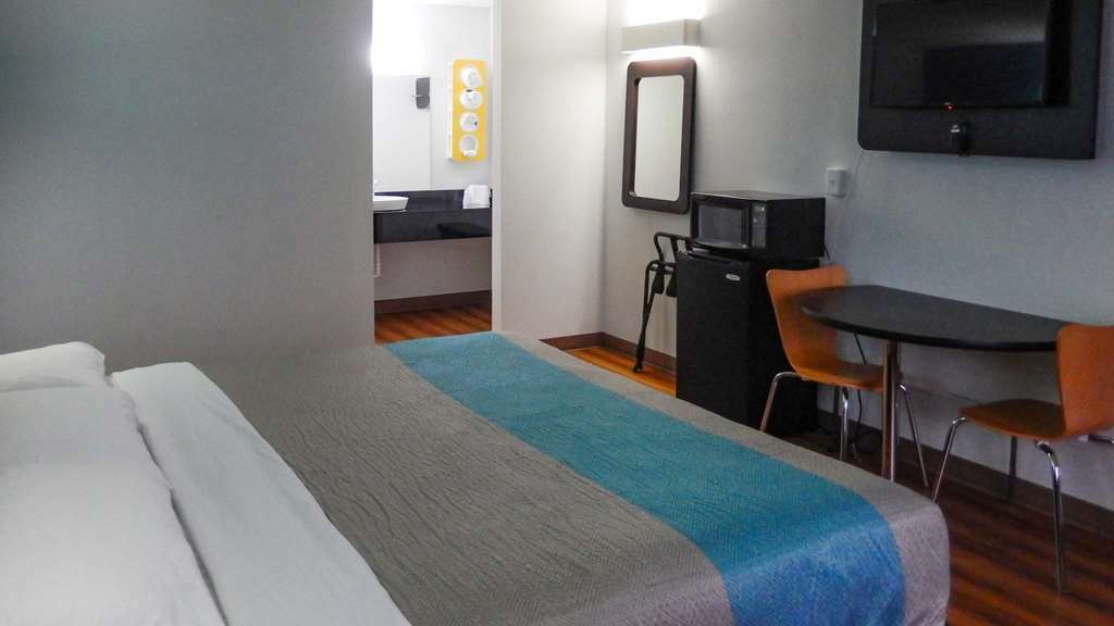 Hotel Motel-6 Ga 2*